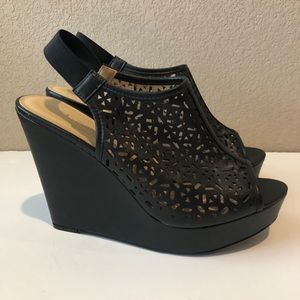 CL By Chinese Laundry